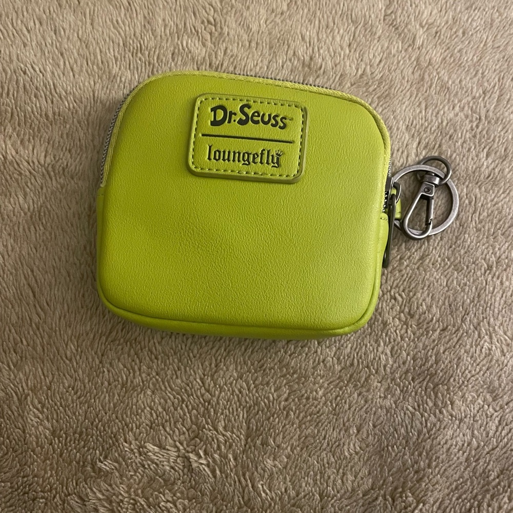 Loungefly x Dr Seuss Coin Purse - Picture 2 of 4